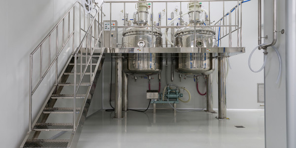 Tuberos · Instalación / Mantenimiento Tuberías Industriales Moià · Instalación de Sistemas de Tuberías en Plantas Industriales
